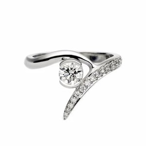 Shaun Leane 18ct White Gold and 0.35ct Diamond Outward Interlocking Engagement Ring
